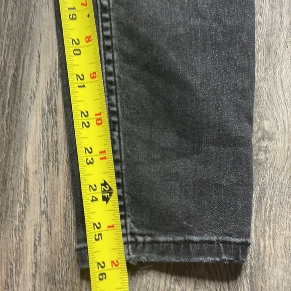 Free People Distressed Black High Rise Skinny Ankle Jean, size 27 - Picture 8 of 11